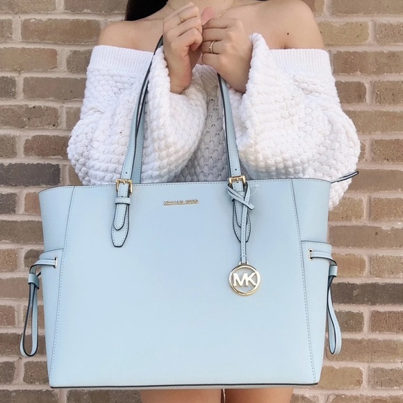 Michael Kors Large Drawstring Zip Tote - Picture 5 of 6